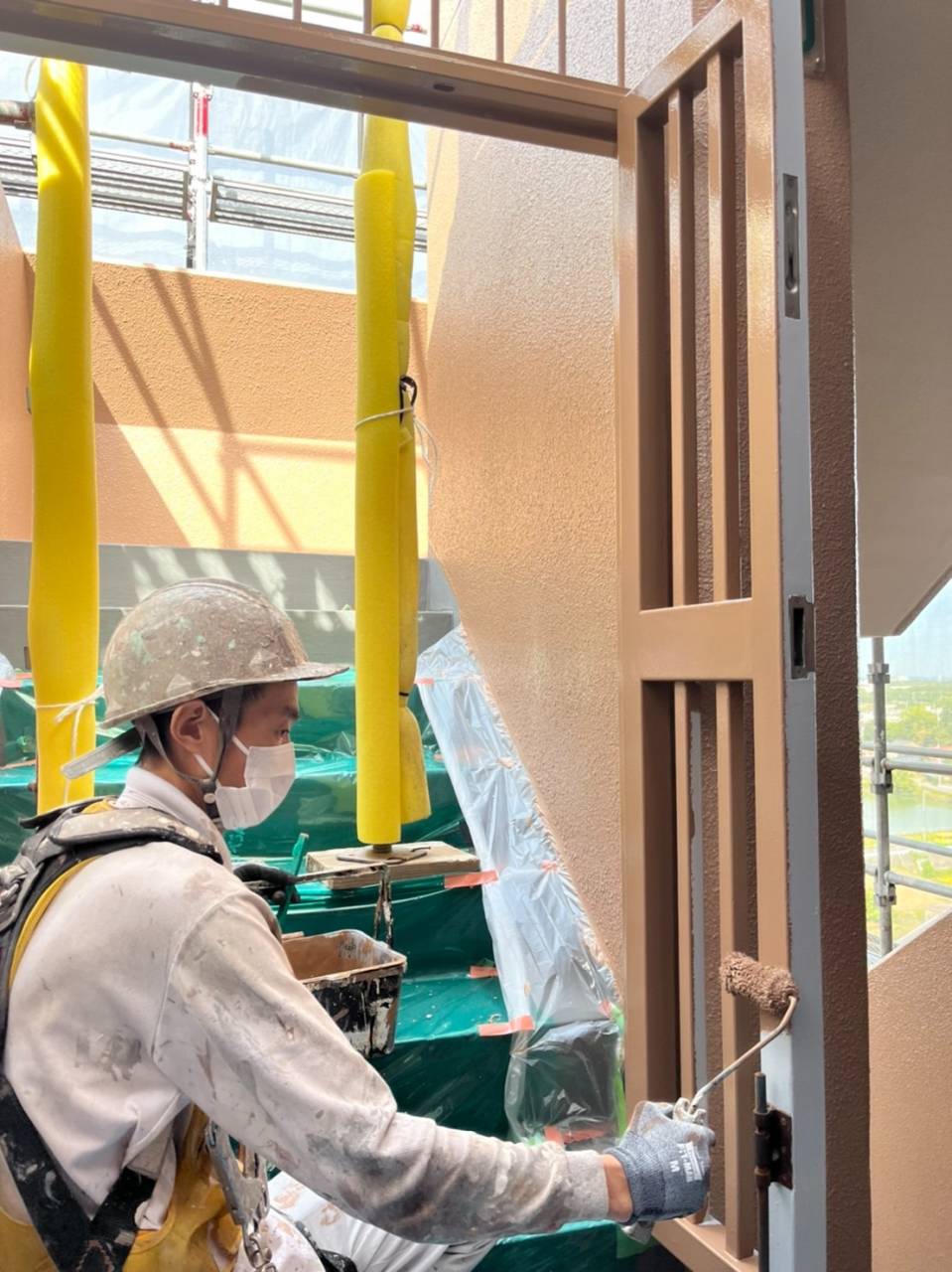愛知県豊田市Kマンションの塗装の様子をご紹介いたします✨愛知・名古屋で塗装工事をお考えの方は是非三誠株式会社にお任せください😄