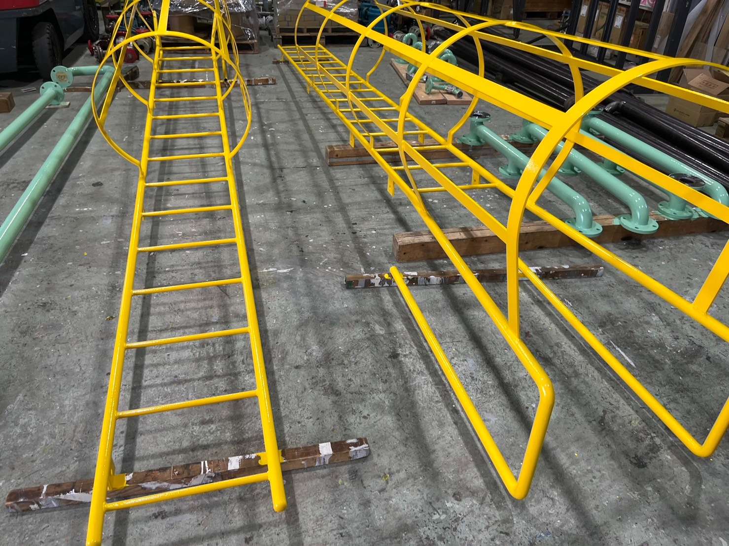 愛知県M社付帯設備塗装